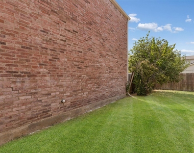 2034 Peregrine Court - Photo Thumbnail 29