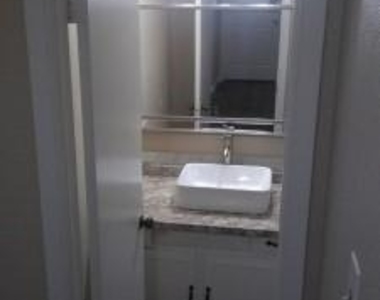 2108 Sam Houston Drive - Photo Thumbnail 12