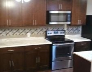 2108 Sam Houston Drive - Photo Thumbnail 5