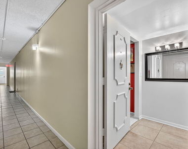 555 Se 8th Street - Photo Thumbnail 16
