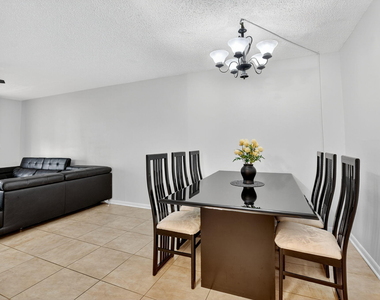555 Se 8th Street - Photo Thumbnail 5