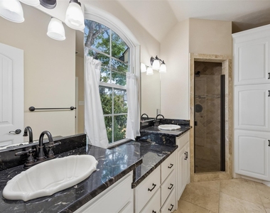 8525 Briarwood Lane - Photo Thumbnail 17