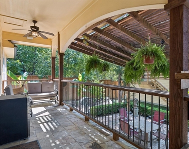 8525 Briarwood Lane - Photo Thumbnail 19