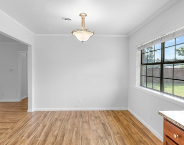 3052 Cameo Lane - Photo Thumbnail 12