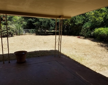 702 Jones Street - Photo Thumbnail 1