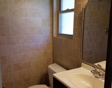 702 Jones Street - Photo Thumbnail 9