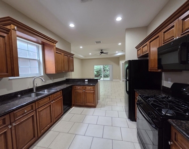 4409 Coquina Winds Way - Photo Thumbnail 12