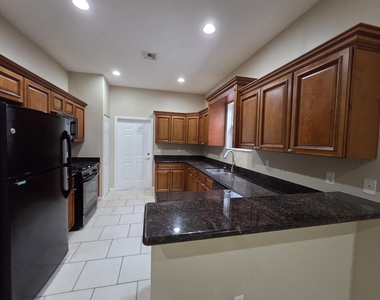 4409 Coquina Winds Way - Photo Thumbnail 10