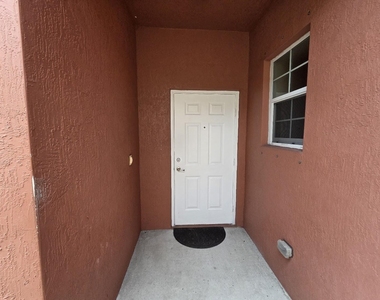4409 Coquina Winds Way - Photo Thumbnail 7