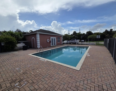 4325 Coquina Winds Way - Photo Thumbnail 3