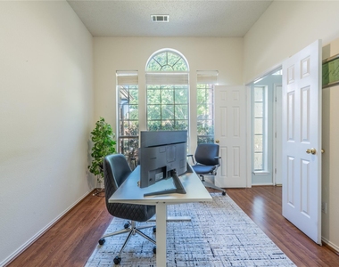 3112 Trailwood Lane - Photo Thumbnail 1