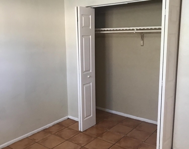 652 Sw 16th Avenue - Photo Thumbnail 6