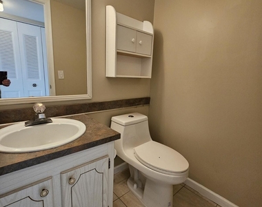 289 Camden L - Photo Thumbnail 9