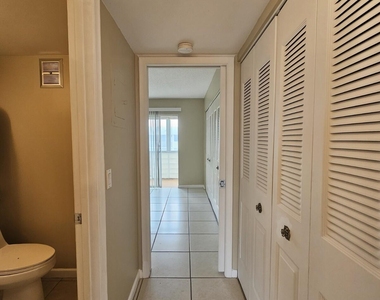 289 Camden L - Photo Thumbnail 6
