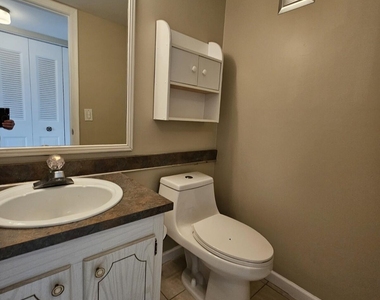 289 Camden L - Photo Thumbnail 8