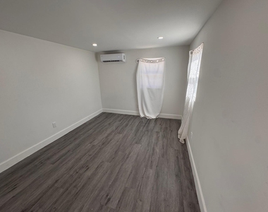 357 Hunting Club Avenue - Photo Thumbnail 13