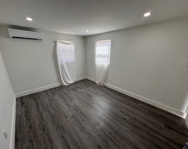 357 Hunting Club Avenue - Photo Thumbnail 14