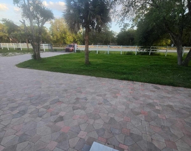 357 Hunting Club Avenue - Photo Thumbnail 36