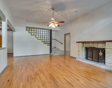 1301 Dublin Street - Photo Thumbnail 4