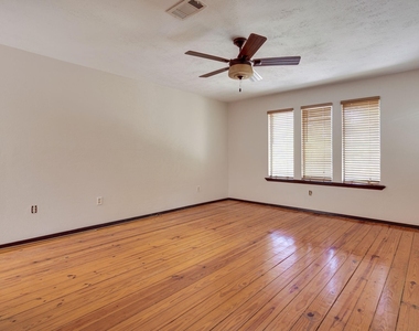1301 Dublin Street - Photo Thumbnail 23