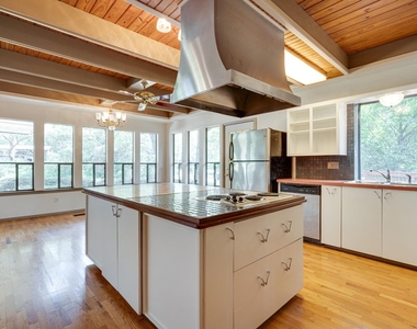 1301 Dublin Street - Photo Thumbnail 11