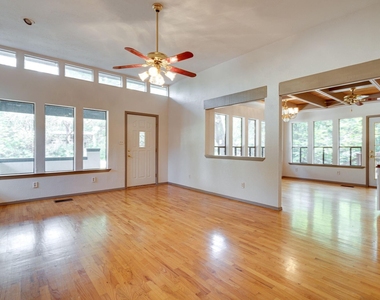 1301 Dublin Street - Photo Thumbnail 7