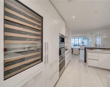 2200 N Ocean Boulevard - Photo Thumbnail 4