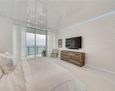 2200 N Ocean Boulevard - Photo Thumbnail 12