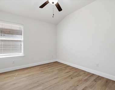 4516 Remuda Lane - Photo Thumbnail 17