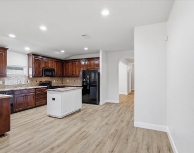 4516 Remuda Lane - Photo Thumbnail 6