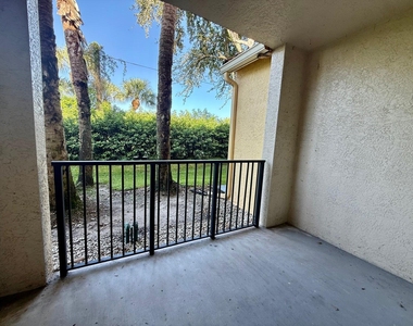 15045 Michelangelo Boulevard - Photo Thumbnail 5
