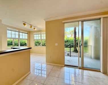 15045 Michelangelo Boulevard - Photo Thumbnail 11