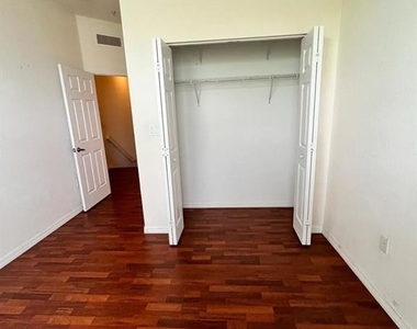 10805 Nw 89th Terrace - Photo Thumbnail 14