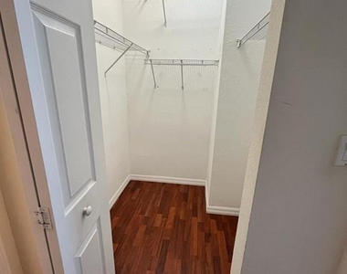 10805 Nw 89th Terrace - Photo Thumbnail 11