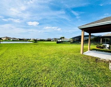 2251 Sw Garfield Drive Sw - Photo Thumbnail 9