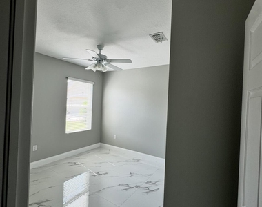 2251 Sw Garfield Drive Sw - Photo Thumbnail 22