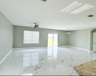 2251 Sw Garfield Drive Sw - Photo Thumbnail 16