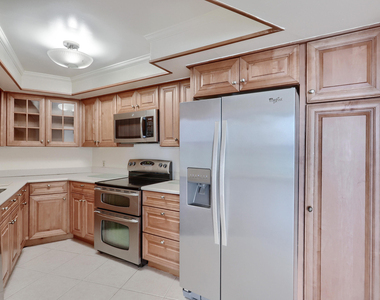 5420 N Ocean Drive - Photo Thumbnail 24