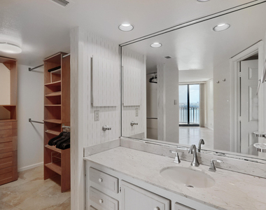 5420 N Ocean Drive - Photo Thumbnail 30
