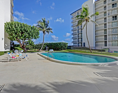 5420 N Ocean Drive - Photo Thumbnail 8