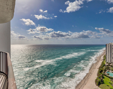 5420 N Ocean Drive - Photo Thumbnail 54