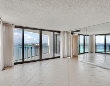 5420 N Ocean Drive - Photo Thumbnail 9