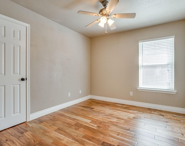 4409 New Meadow Drive - Photo Thumbnail 14