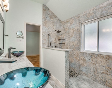 4409 New Meadow Drive - Photo Thumbnail 11