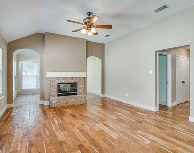 4409 New Meadow Drive - Photo Thumbnail 5