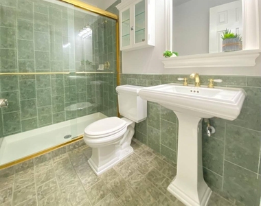 13135 Chadwick Court - Photo Thumbnail 9