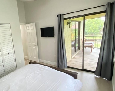 13135 Chadwick Court - Photo Thumbnail 8