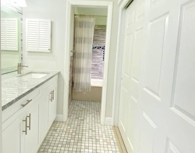 13135 Chadwick Court - Photo Thumbnail 17