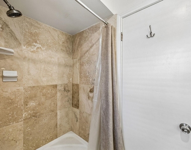 4719 Skillman Street - Photo Thumbnail 15
