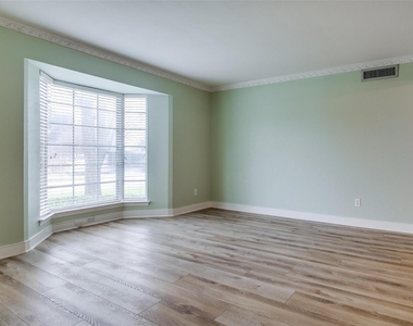 4719 Skillman Street - Photo Thumbnail 6